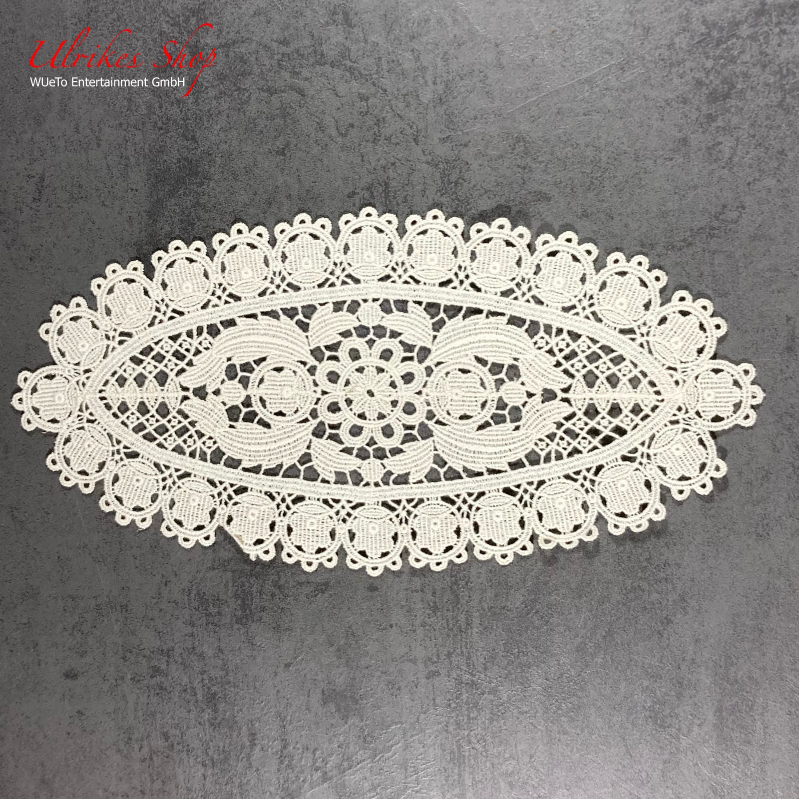 Echte Plauener Spitze - Deckchen 30x15cm Echte Plauener Spitze - Deckchen 30x15cm