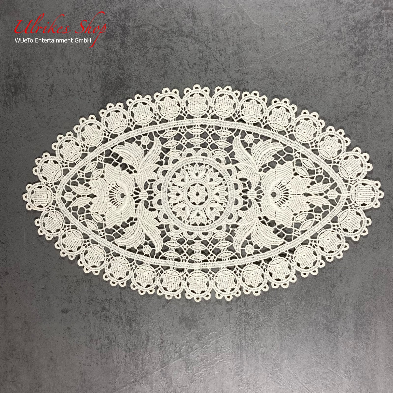 Echte Plauener Spitze - Deckchen 32x19cm Echte Plauener Spitze - Deckchen 32x19cm