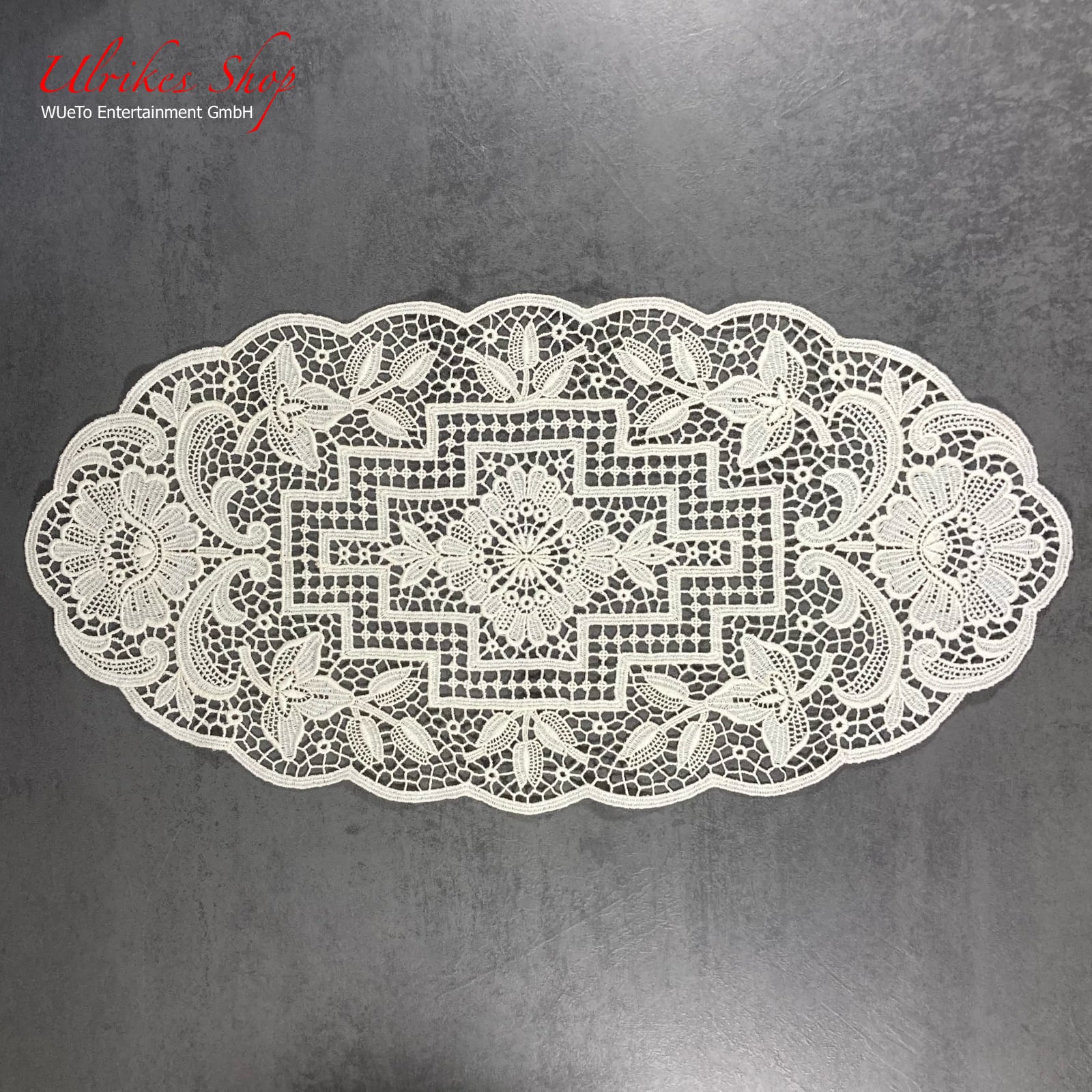 Echte Plauener Spitze - Deckchen 49x24cm Echte Plauener Spitze - Deckchen 49x24cm