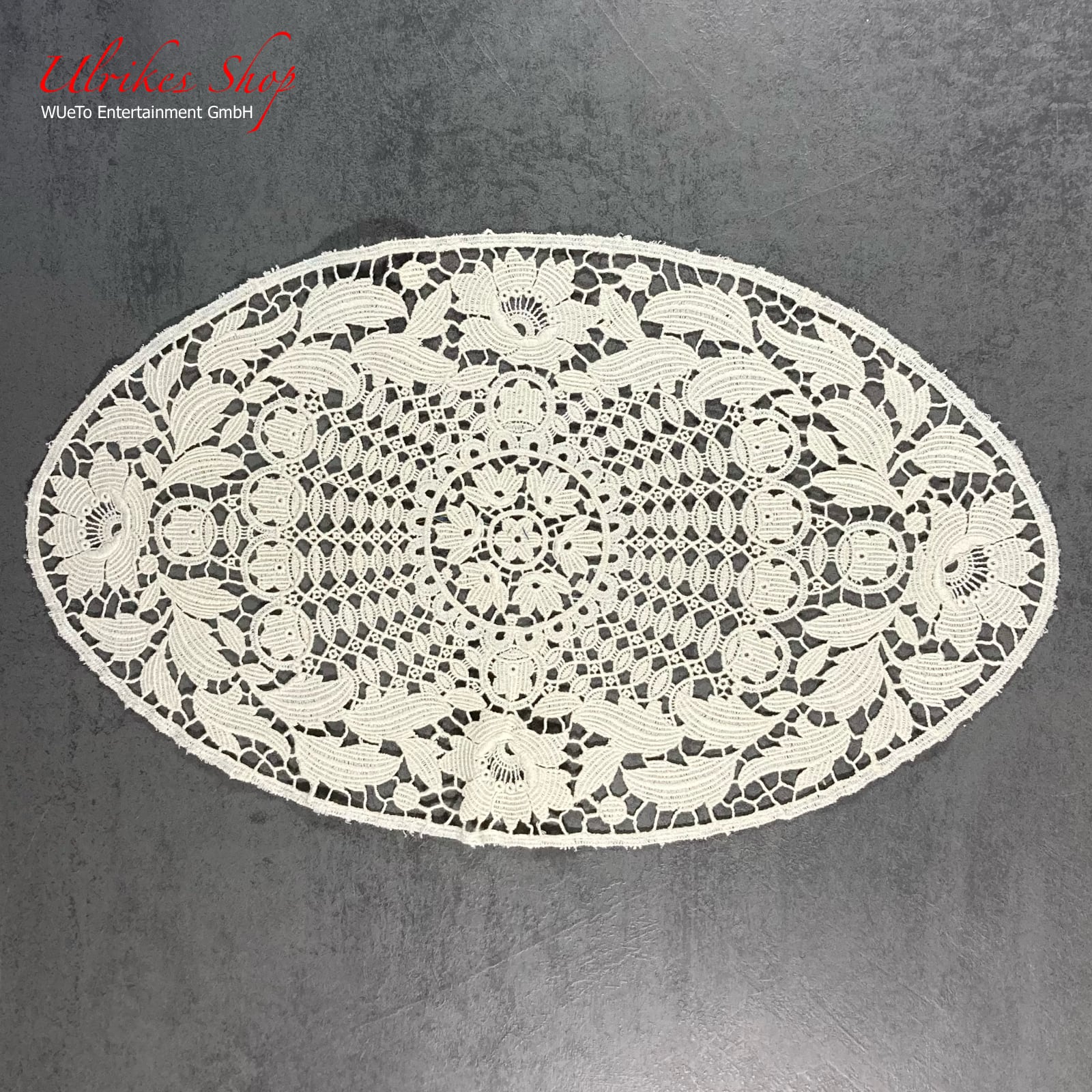 Echte Plauener Spitze - Deckchen 29x23cm Echte Plauener Spitze - Deckchen 29x23cm